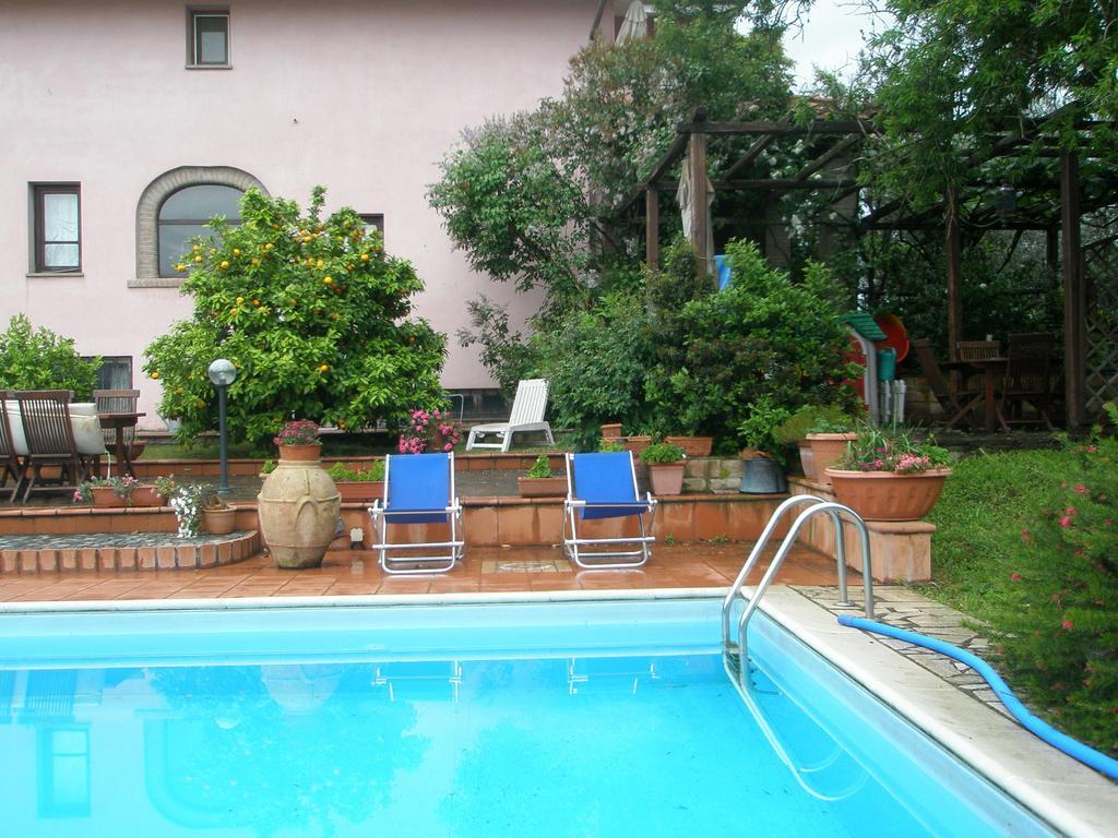 Hotel L'Oasi Di Aaron Formello Exterior foto